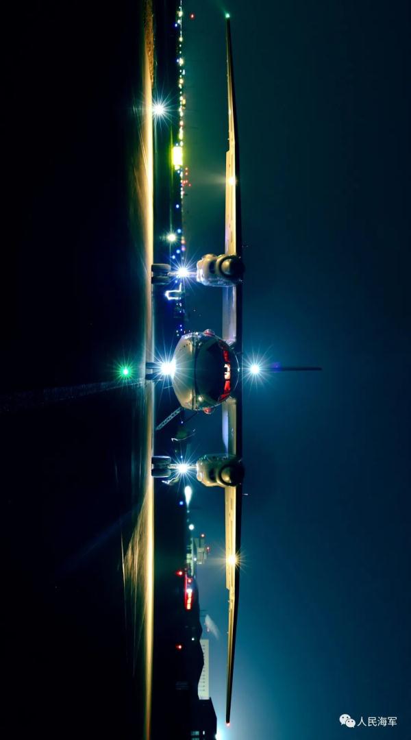 “检查好,可以起飞!”飞行学员夜航训练大片来了 “检查好,可以起飞!”飞行学员夜航训练大片来了