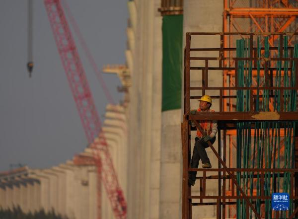 黄茅海跨海通道雏形初现