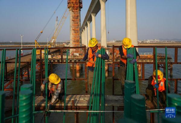 黄茅海跨海通道雏形初现