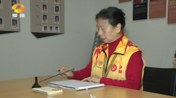 开启“高考模式”记讲解词……74岁阿姨博物馆“再就业”，这些老年朋友晚年生活更精彩