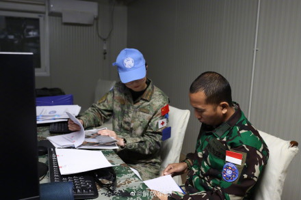 中国第21批赴黎维和医疗分队全优通过军事能力评估 中国第21批赴黎维和医疗分队全优通过军事能力评估