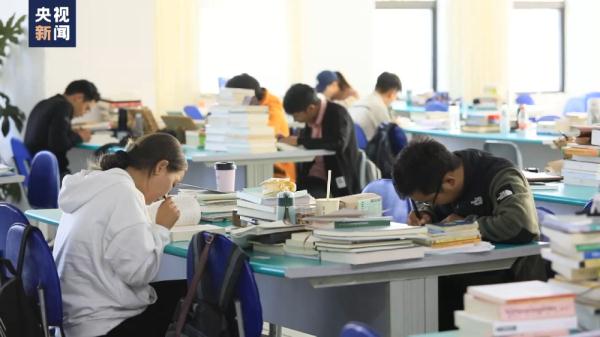 “中国的人权理念与实践”主题边会举行