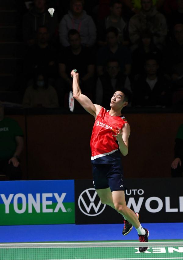 德国羽毛球公开赛男单决赛 伍家朗夺冠，李诗沣获亚军