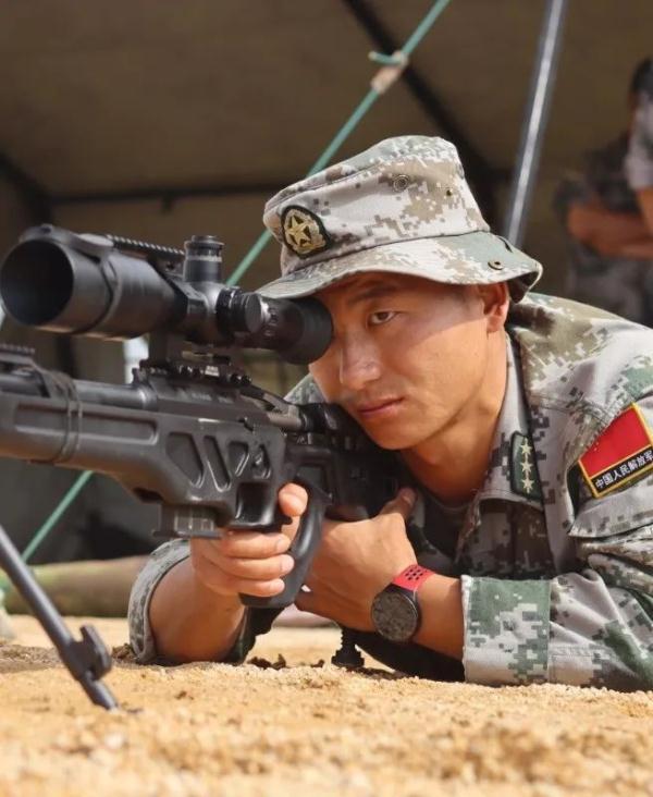 两栖+特战,恭喜这对军恋王炸组合双双立功,双囍临门! 两栖+特战,恭喜这对军恋王炸组合双双立功,双囍临门!