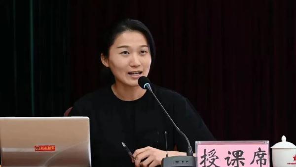 两栖+特战,恭喜这对军恋王炸组合双双立功,双囍临门! 两栖+特战,恭喜这对军恋王炸组合双双立功,双囍临门!