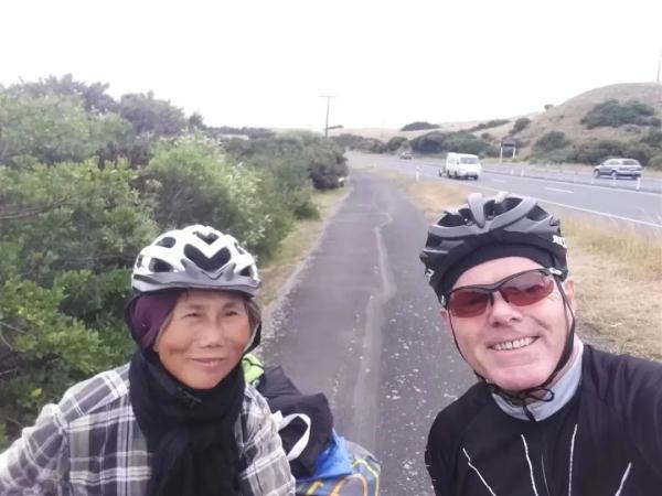 65岁阿姨8年骑行穷游12国！下一步她想去......