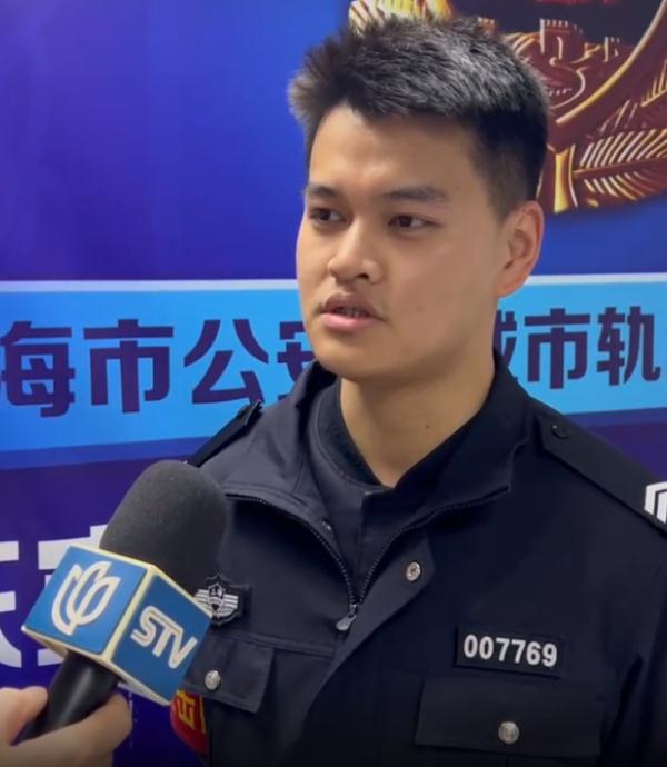 不记名卡随便用？有人刚到家警察就来了！一个细节锁定...