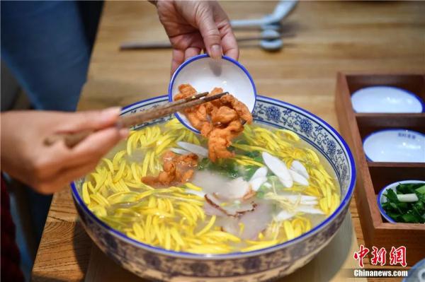 春日，用味蕾“赏”花