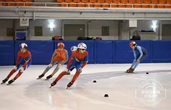 全国短道速滑锦标赛吉林省健将收获8枚金牌 全国短道速滑锦标赛吉林省健将收获8枚金牌