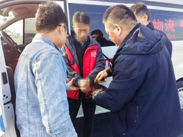 “你这里有xx牌香烟吗？有多少我收多少”，一非法经营卷烟团伙被抓