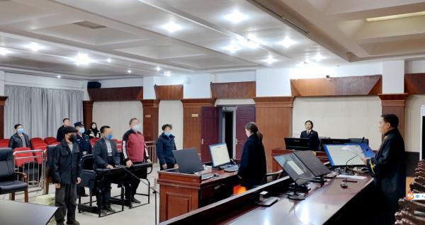 盗墓挖到瓶盖、风扇盖？这4人被判刑+罚钱！