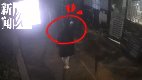 不记名卡随便用？有人刚到家警察就来了！一个细节锁定...