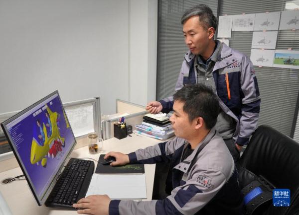 从航模到旋翼机，他让梦想“飞”进现实