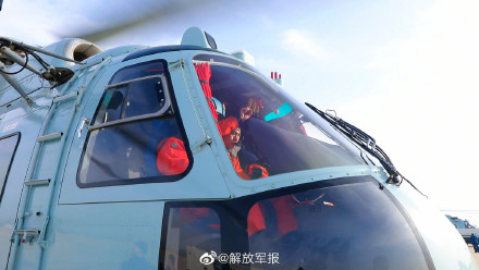 直击直升机着舰训练