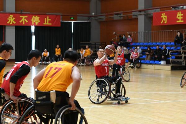 全国轮椅篮球训练营在京闭营