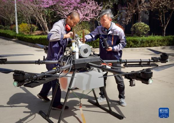 从航模到旋翼机，他让梦想“飞”进现实