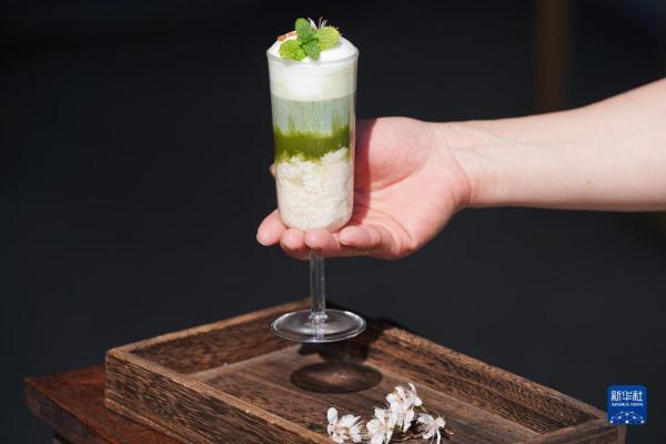 新华全媒+丨花式饮茶“新姿”展现新消费活力