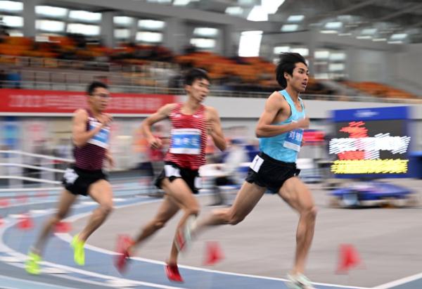 刘德助打破男子1500米全国室内纪录