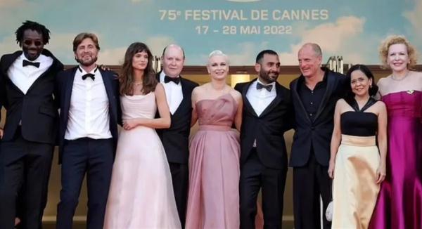 电影上映前,32岁女主角突然去世!这个小动作别做了! 电影上映前,32岁女主角突然去世!这个小动作别做了!