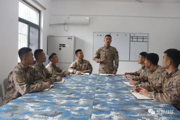 新兵班长，就位！