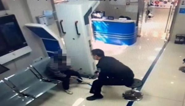 两公里的距离，民警“跟踪”了四个小时……