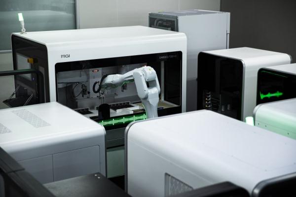 大人群基因组研究成国际性热门赛道 本土高通量基因测序仪助力研发加速 大人群基因组研究成国际性热门赛道 本土高通量基因测序仪助力研发加速