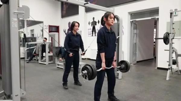 飒！98年浙江姑娘，开歼-11B战斗机上天