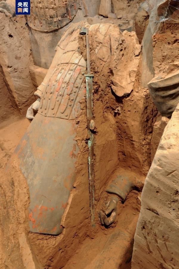 新成果公布!最新照片展示秦俑如何佩剑→ 新成果公布!最新照片展示秦俑如何佩剑→