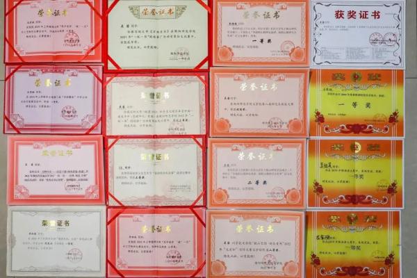 大学生宿舍发现14年前学姐的留信……503寝室，真的有“福气”！