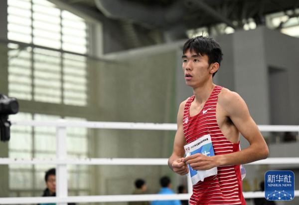 全国室内田径锦标赛:男子3000米赛况 全国室内田径锦标赛:男子3000米赛况