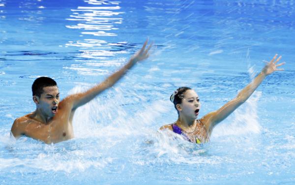 花样游泳世界杯首站在加拿大举行 中国混双组合石浩玙/程文涛出战