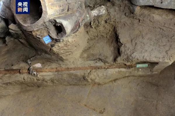 新成果公布!最新照片展示秦俑如何佩剑→ 新成果公布!最新照片展示秦俑如何佩剑→