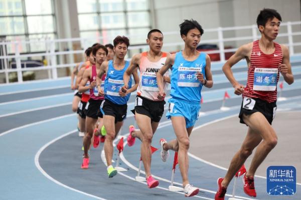 全国室内田径锦标赛:男子3000米赛况 全国室内田径锦标赛:男子3000米赛况