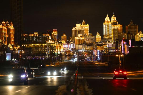 夜幕下的满洲里