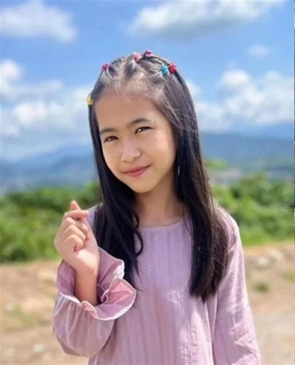 12岁童星片场被摔至尿失禁且无法行走！原因让人愤怒