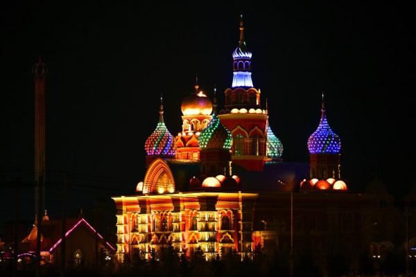 夜幕下的满洲里