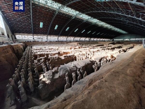 新成果公布!最新照片展示秦俑如何佩剑→ 新成果公布!最新照片展示秦俑如何佩剑→