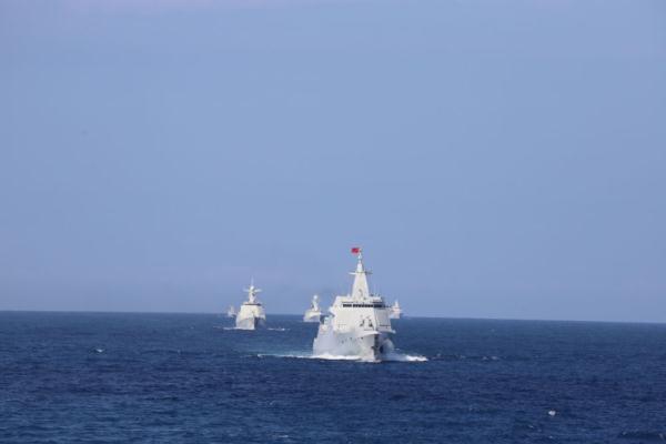 精彩大图!南部战区海军踏浪出击砺精兵 精彩大图!南部战区海军踏浪出击砺精兵