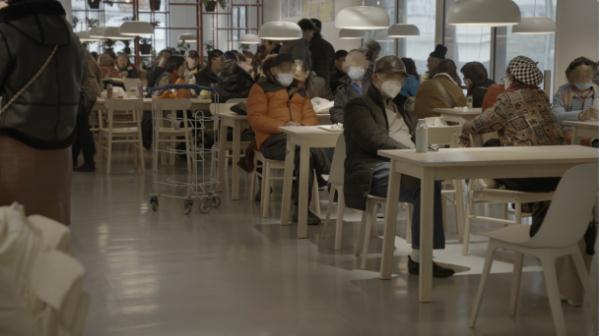 上海爷叔三次婚恋被分走三套房……宜家老人:这里找不到爱情 上海爷叔三次婚恋被分走三套房……宜家老人:这里找不到爱情