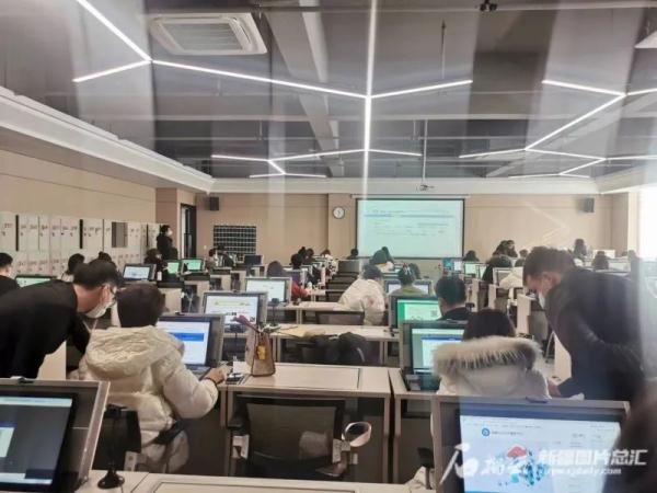 告别签字盖章按手印！电子劳动合同来了→