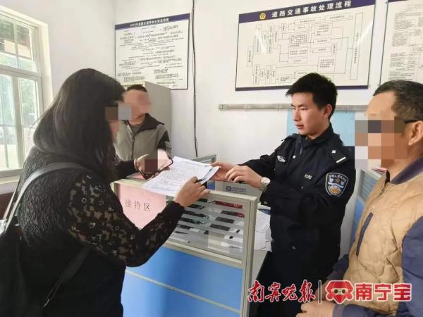 离大谱!父亲交通事故现场逃逸,回家竟怂恿儿子顶包 离大谱!父亲交通事故现场逃逸,回家竟怂恿儿子顶包