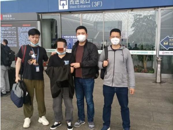 “裸聊”敲诈16万,“下线”只获15元 “裸聊”敲诈16万,“下线”只获15元