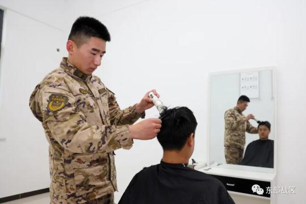 关注｜武警新兵入营现场画面来了