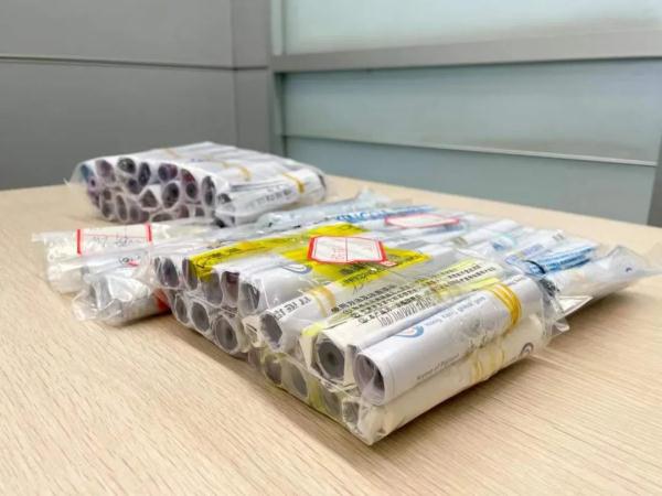 男子携带101管孕妇血液样本出境！冒险违法要干嘛？目的可能很可怕...