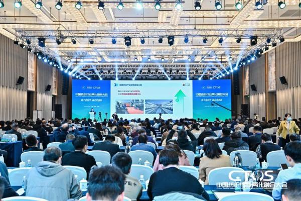 我国纺织品服装出口额连续3年超过3000亿美元 我国纺织品服装出口额连续3年超过3000亿美元