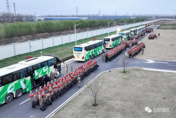 关注｜武警新兵入营现场画面来了