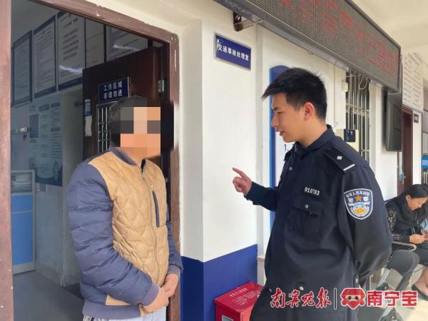 离大谱!父亲交通事故现场逃逸,回家竟怂恿儿子顶包 离大谱!父亲交通事故现场逃逸,回家竟怂恿儿子顶包