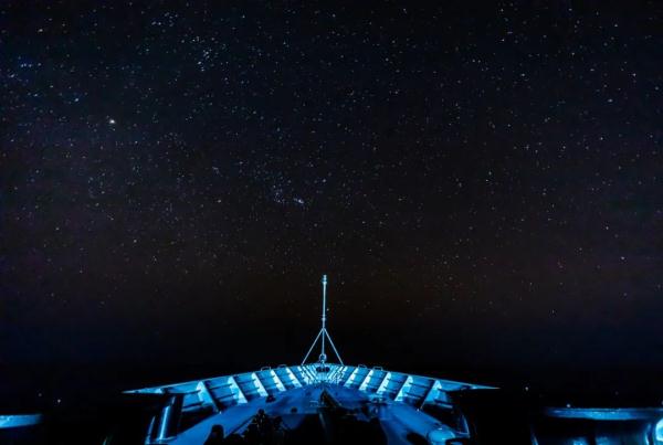 高清大片来袭!一起感受水兵的浪漫 高清大片来袭!一起感受水兵的浪漫