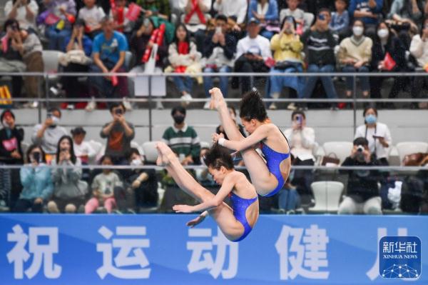 跳水全国冠军赛丨陈芋汐/全红婵获得女子双人10米台冠军