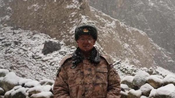 “卫国戍边英雄”陈红军！今天，他的墓前摆满鲜花……